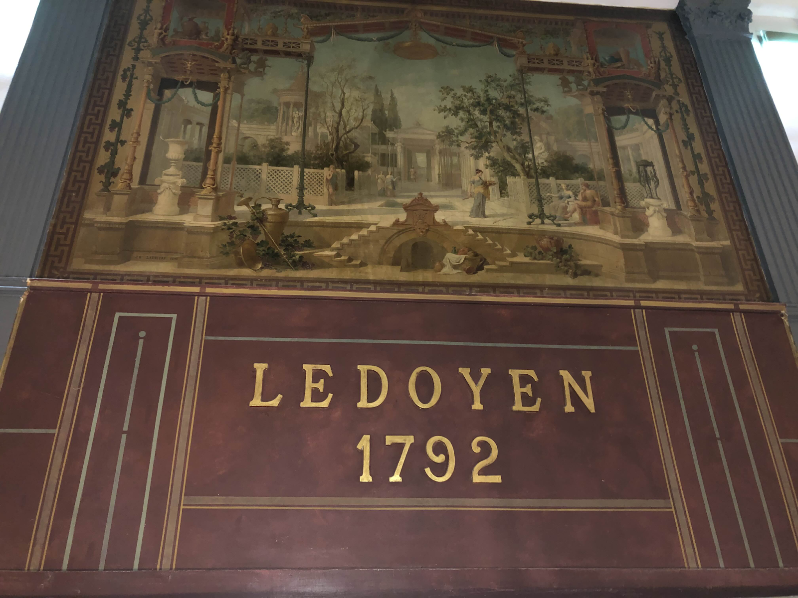 Lettres découpées
